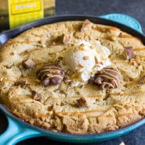 A Peanut Butter Pizookie with lots of TURTLES® candies mixed in makes a great crowd-sized dessert! Just spread the batter in an oven-safe skillet and bake.