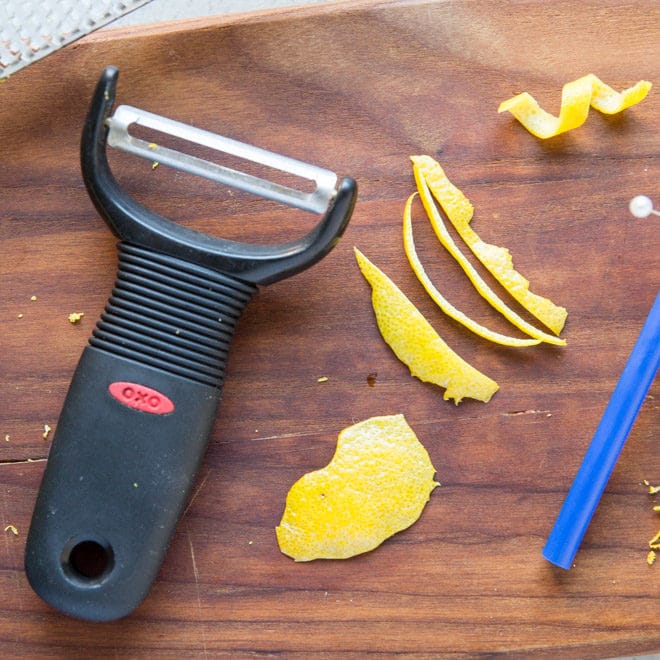 Lemon zest adds sunshine to all your favorite spring and summer soups, salads, and lemon desserts! You don’t need a fancy gadget, either; here’s how to zest a lemon with (almost) anything you have in the kitchen, as well as make a picture perfect twist for any cocktail.