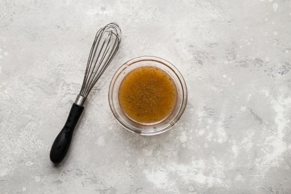 A deliciously sweet Poppy Seed Dressing made with 6 pantry staples! Perfect for fruit and vegetable salads, this makes any side dish taste like dessert!