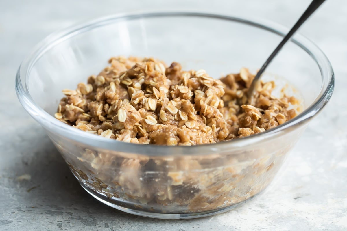 Streusel topping in a bowl.