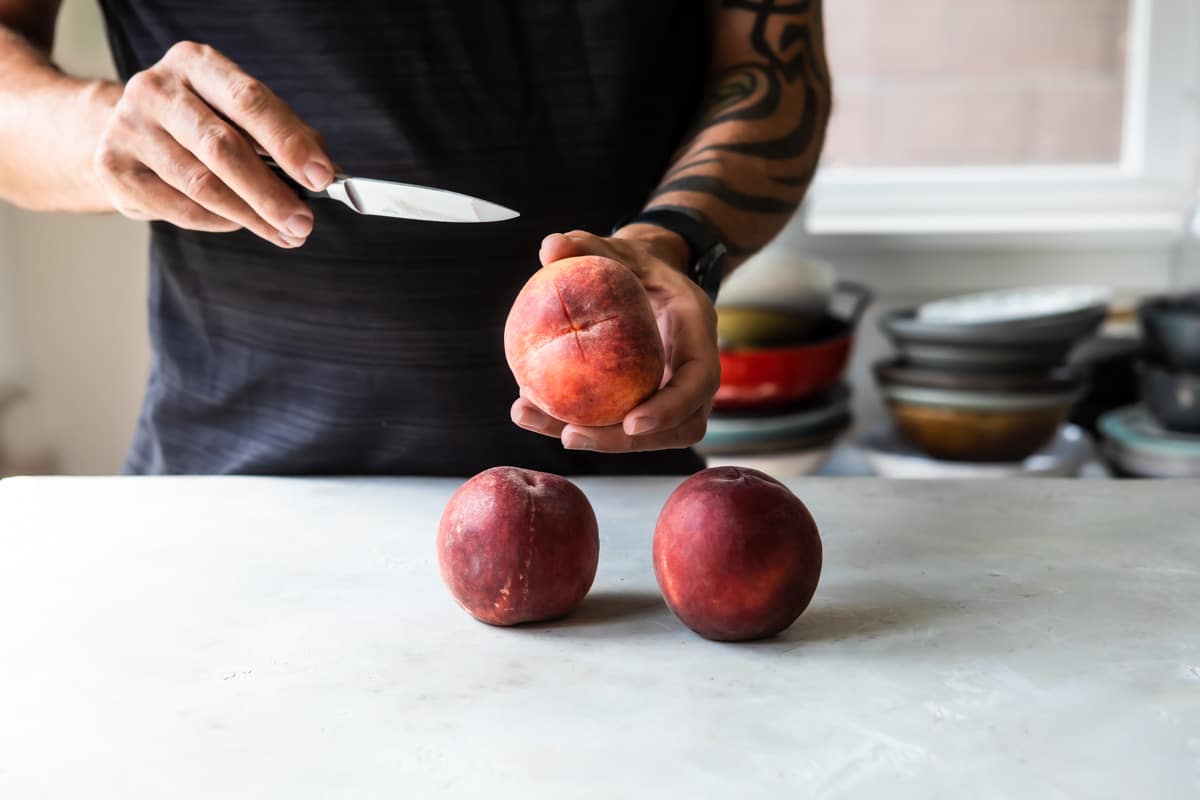 How to Peel Peaches {Easy Tutorial} - FeelGoodFoodie