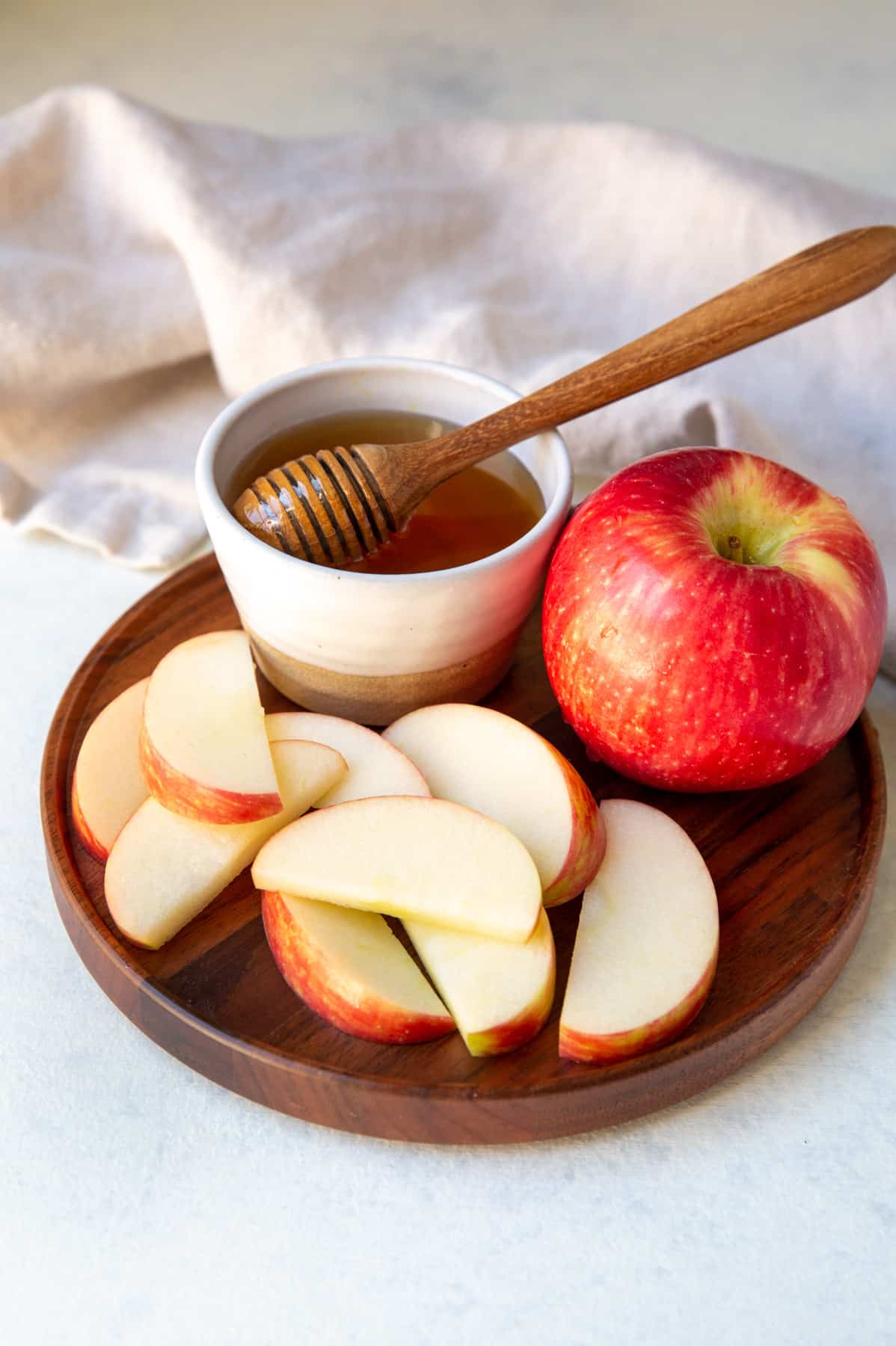 A plate of apples and honey for Rosh Hoshanah.