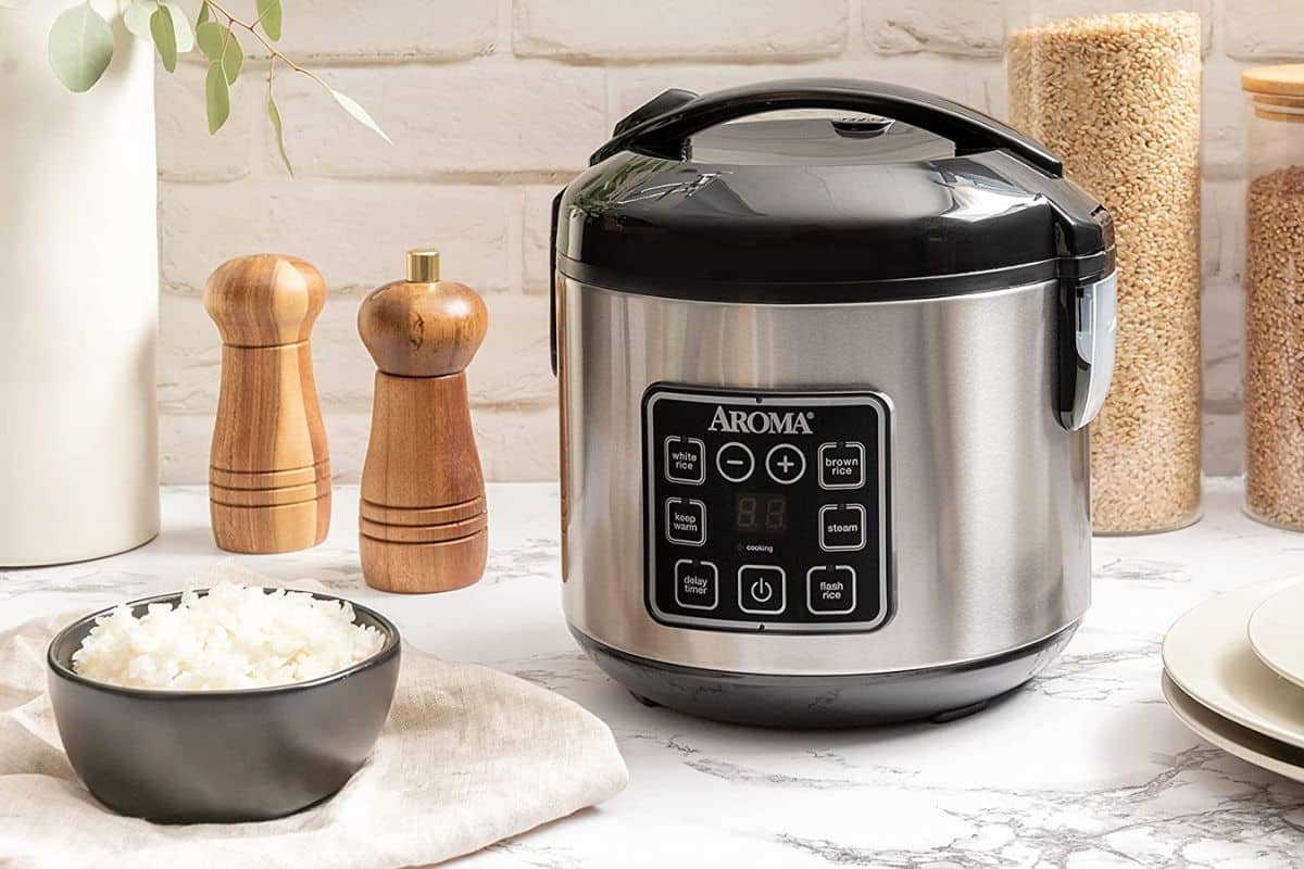 https://www.culinaryhill.com/wp-content/uploads/2023/02/aroma-8-cup-rice-cooker.jpg