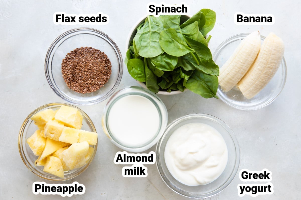 Labeled ingredients for spinach smoothies.