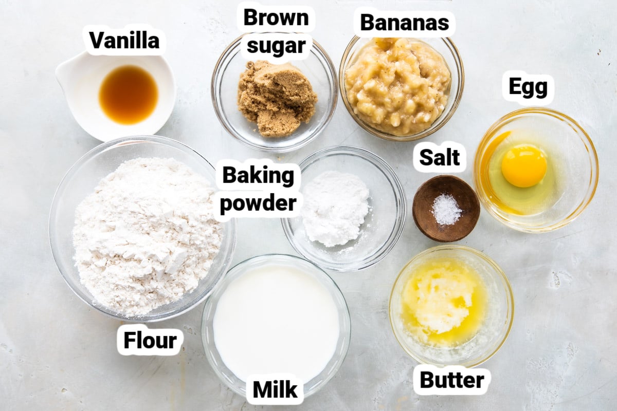 Labeled ingredients for banana pancakes.