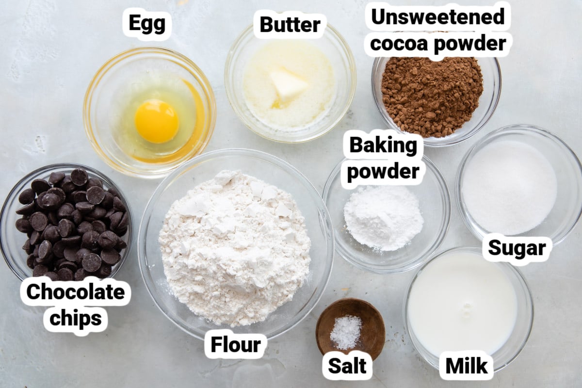 Labeled ingredients for chocolate pancakes.