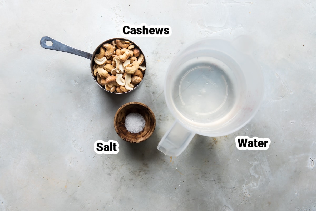 Ingredients labeled for cashew cream.
