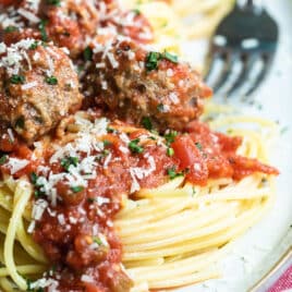 A platter of spaghetti and meatballs.